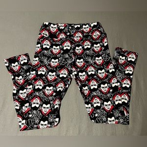 LuLaRoe Dracula Leggings OS